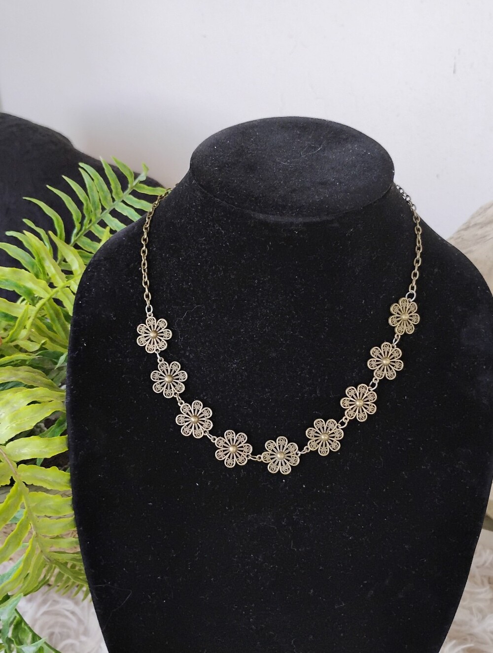 Delicate Gold Floral Chain Necklace - Women's Jewelry